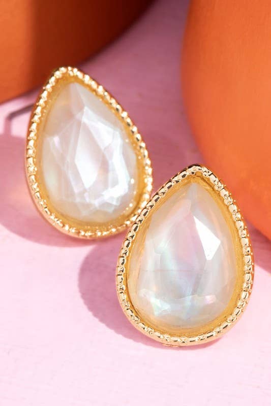 *Special* Glass Teardrop Stud Earrings