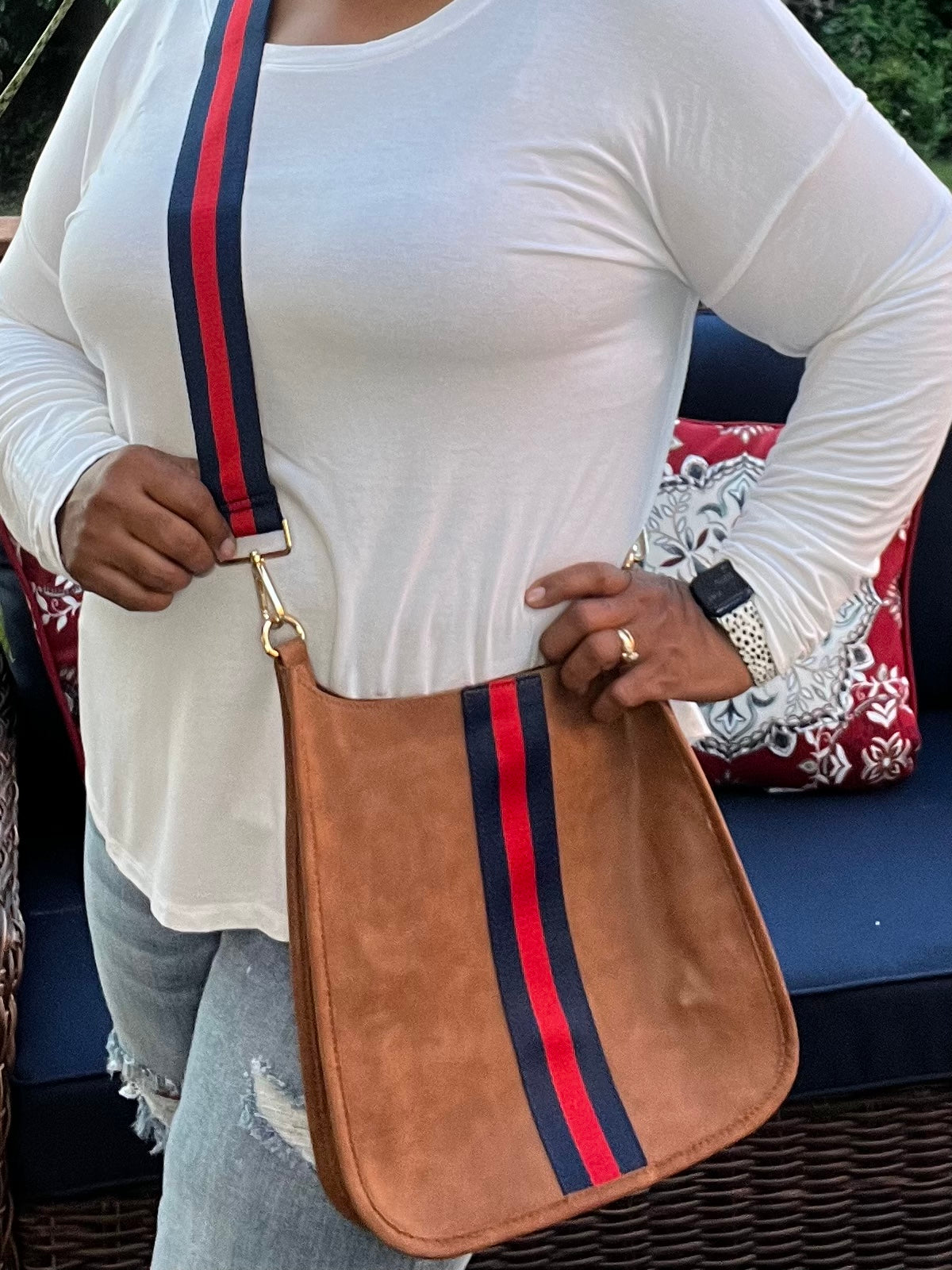 Manhattan Vegan Leather Messenger Bag